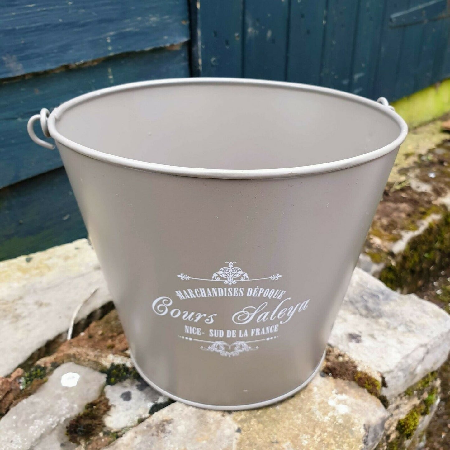 Vintage style Metal Bucket Planter